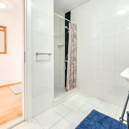 Center Niva Apartment *