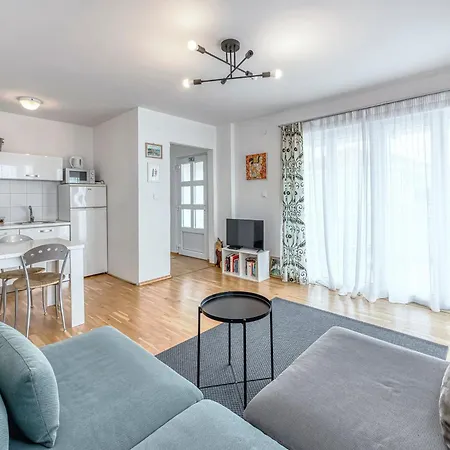 Apartment Center Niva *